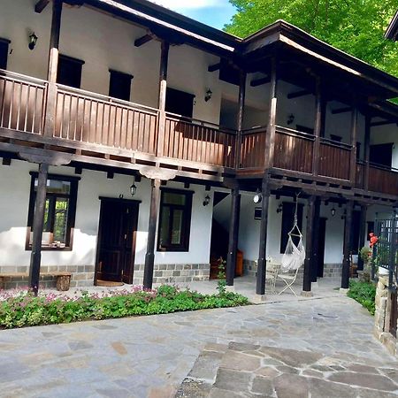 Verta House Treavna Exterior foto